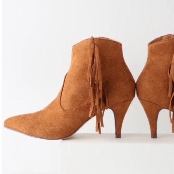 Lulu’s Suade Fringe Ankle Booties - Tan - Picture 11 of 12